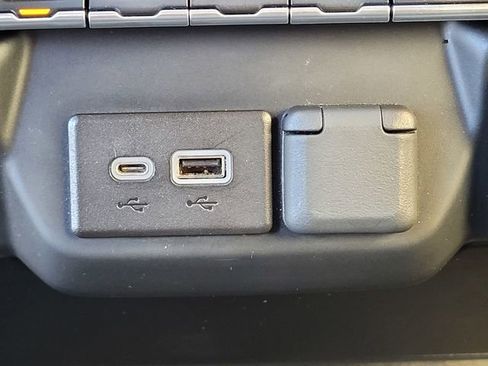 Used 2022 Chevrolet Silverado 1500 Custom w/ Rally Edition image 14