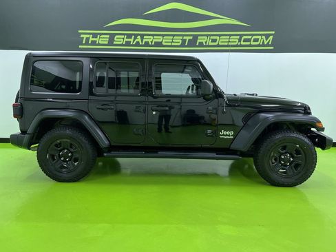 Used 2020 Jeep Wrangler Unlimited Sport AWD/4WD image 11