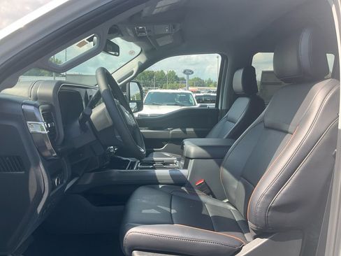 New 2026 Ford F250 Lariat w/ Black Appearance Package AWD/4WD image 16