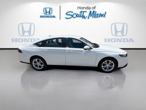 Used 2023 Honda Accord LX image 8