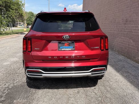 Used 2021 Kia Sorento SX AWD/4WD image 4