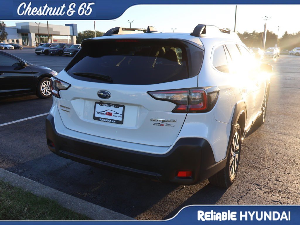 Used 2024 Subaru Outback Premium AWD/4WD image 21