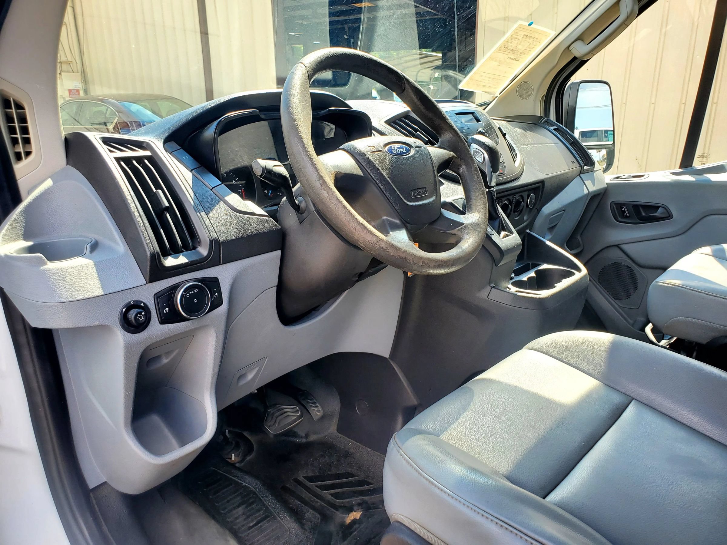 Used 2015 Ford Transit 150 130 Low Roof RWD image 19
