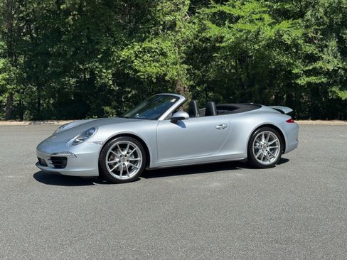 Used 2014 Porsche 911 Carrera 4 AWD/4WD image 5