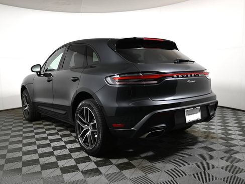 Used 2026 Porsche Macan AWD/4WD image 3