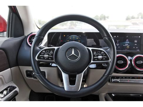 Used 2022 Mercedes-Benz GLA 250 image 16