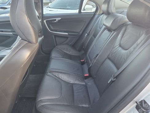 Used 2012 Volvo S60 T5 image 13