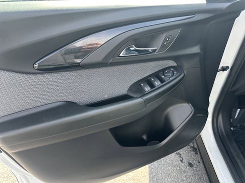 Used 2023 Chevrolet TrailBlazer LT image 8