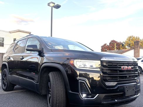 Used 2021 GMC Acadia AT4 w/ Technology Package AWD/4WD image 3