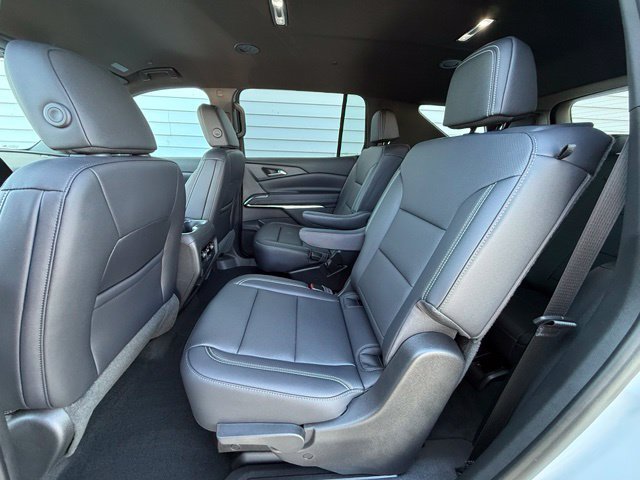 Used 2027 Chevrolet Traverse LT w/ Driver Confidence Package AWD/4WD image 16