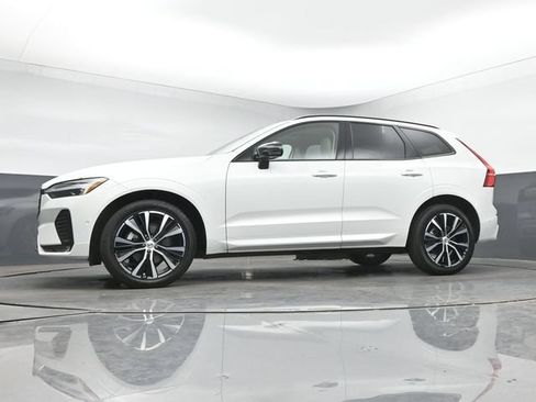 Used 2023 Volvo XC60 B5 Ultimate AWD/4WD image 37