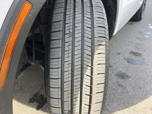 Used 2022 Kia Sorento S image 31