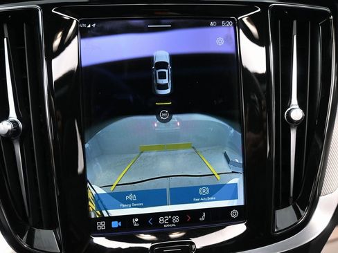 Used 2023 Volvo S60 T8 Ultimate image 13