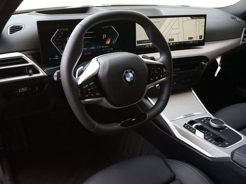 Used 2025 BMW 330i xDrive Sedan w/ Premium Package AWD/4WD image 2