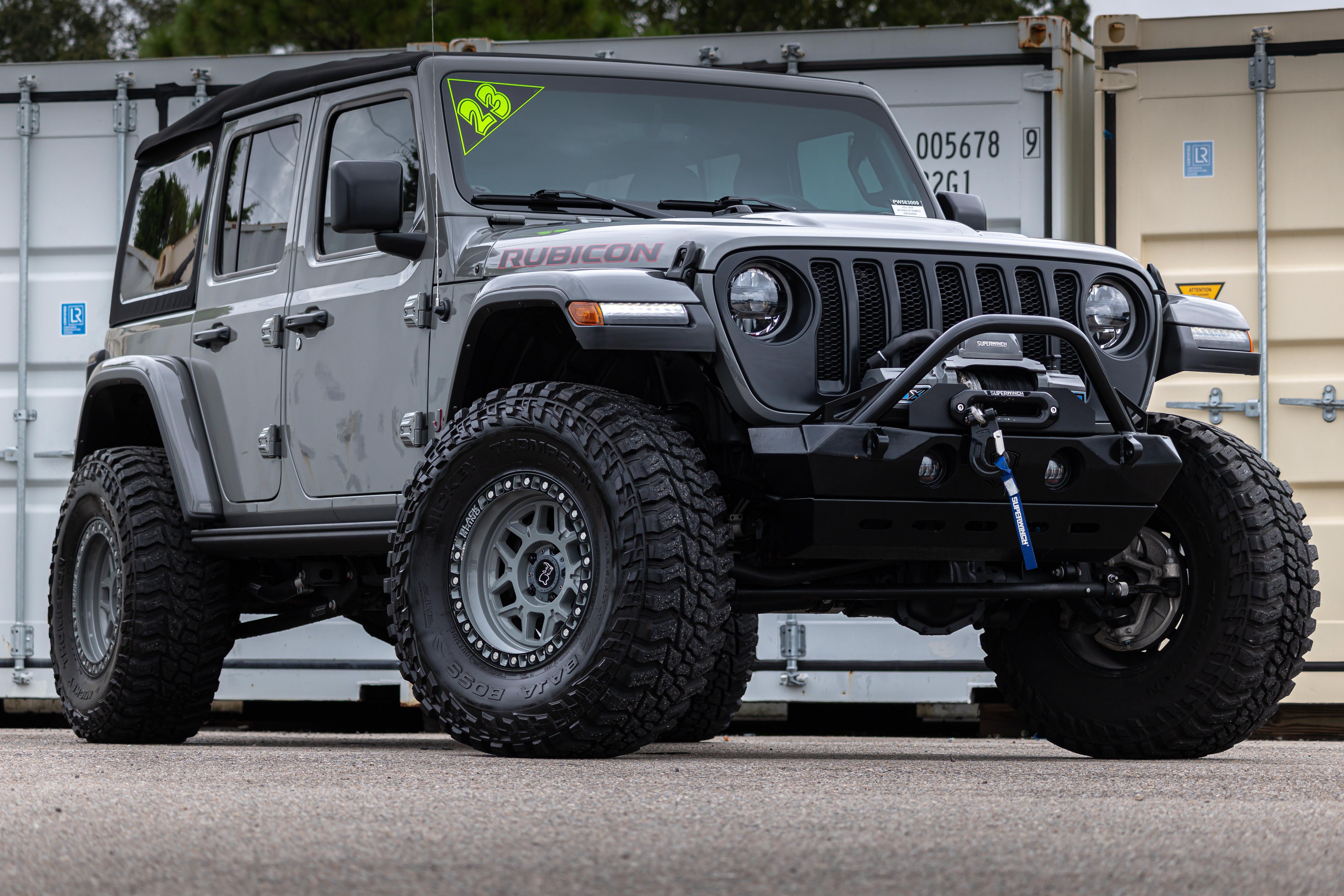 Used 2023 Jeep Wrangler Unlimited Rubicon w/ Cold Weather Group AWD/4WD image 1