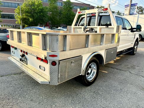 Used 2022 Ford F350 Lariat w/ Lariat Value Package image 5