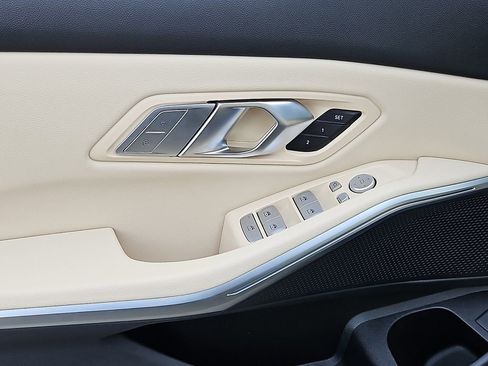 Certified 2025 BMW 330i xDrive Sedan w/ Premium Package image 13