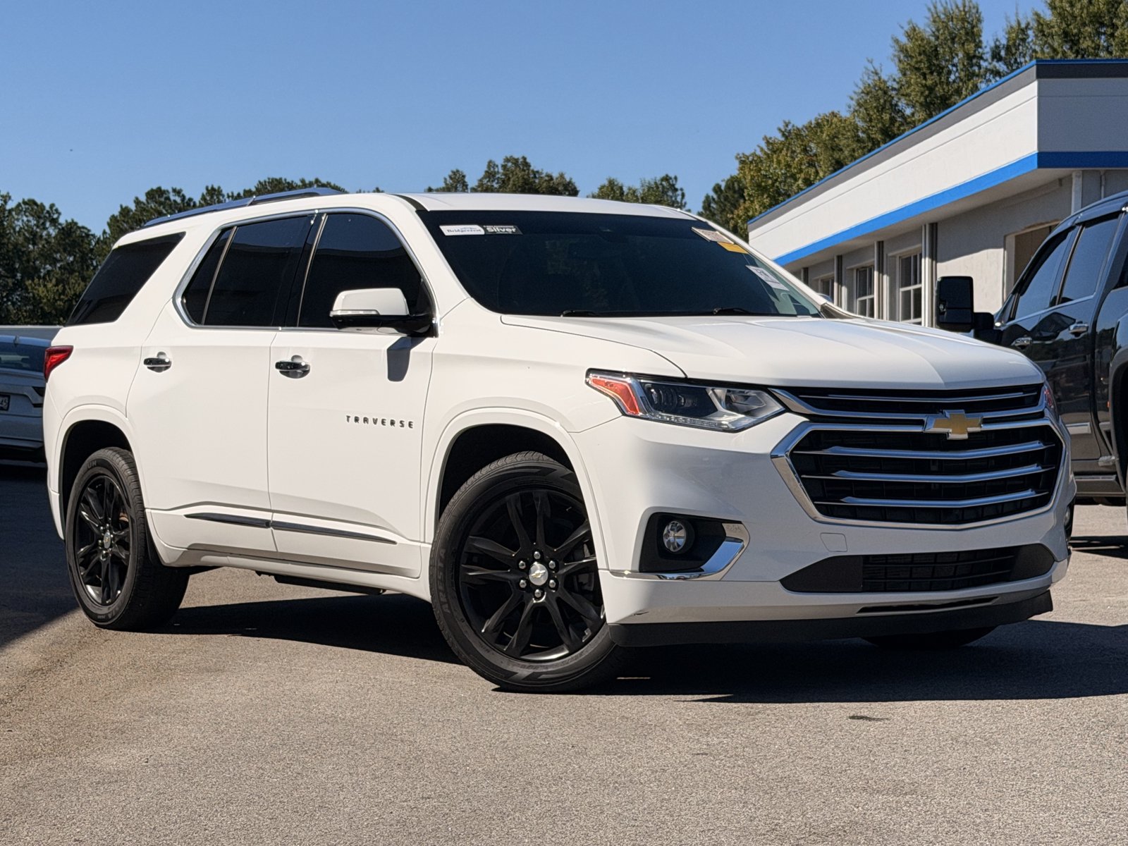 Used 2019 Chevrolet Traverse High Country w/ LPO, Floor Liner Package AWD/4WD image 2
