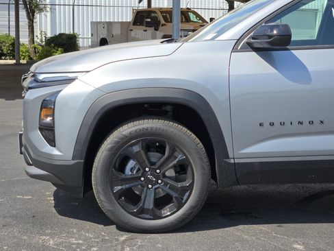 New 2026 Chevrolet Equinox LT w/ Midnight Edition image 5