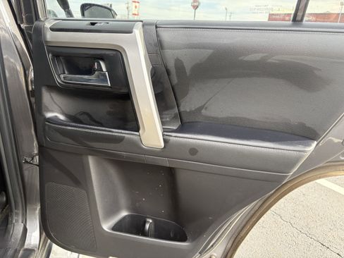 Used 2020 Toyota 4Runner SR5 Premium image 27