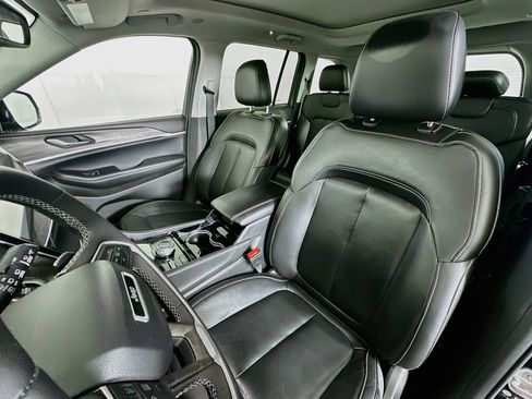 Used 2022 Jeep Grand Cherokee Limited 4xe w/ MOPAR Finishing Package AWD/4WD image 13