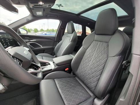Used 2025 Audi SQ5 Premium Plus AWD/4WD image 16