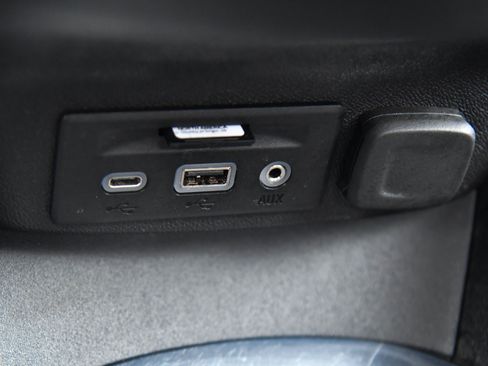 Used 2023 Chevrolet Malibu LT FWD image 23