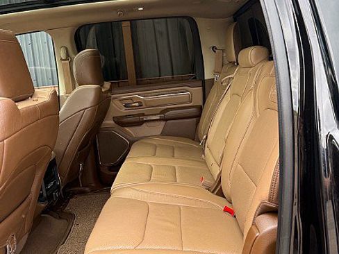 Used 2019 RAM 1500 Laramie Longhorn AWD/4WD image 10
