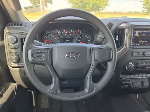 Used 2025 Chevrolet Silverado 1500 Custom Trail Boss AWD/4WD image 20