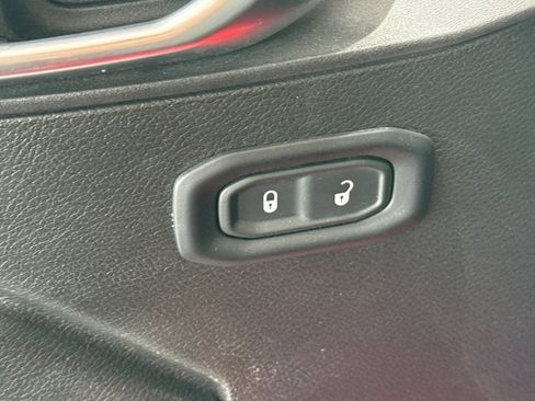 Used 2024 Jeep Wrangler Unlimited Sport AWD/4WD image 18