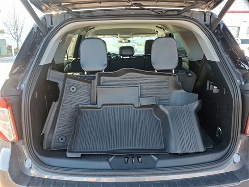 Used 2023 Ford Explorer XLT w/ Equipment Group 202A image 29