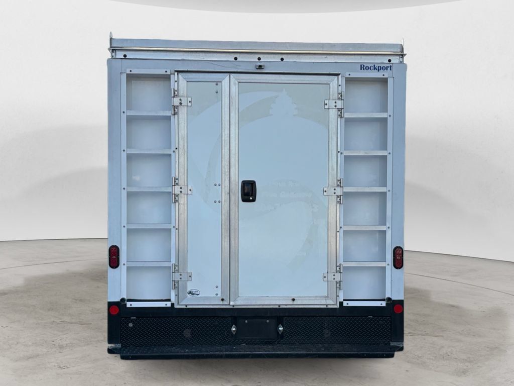 Used 2022 Chevrolet Express 3500 w/ Power Convenience Package RWD image 4