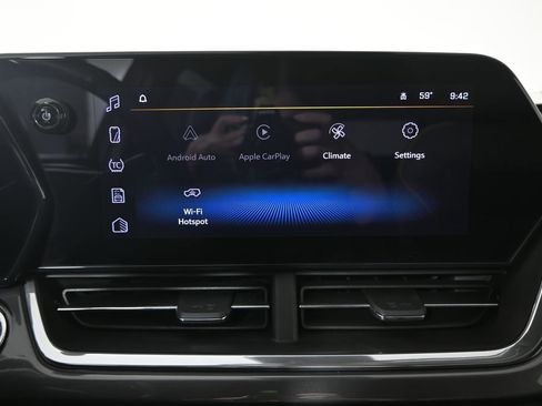 Used 2024 Chevrolet Trax ACTIV w/ Driver Confidence Package image 26