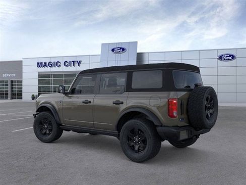 New 2025 Ford Bronco Big Bend w/ Black Diamond Package image 4