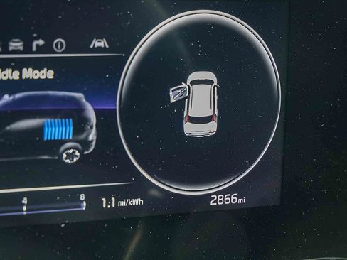 Certified 2025 Kia Niro Wind w/ Wind Preserve Package FWD image 16