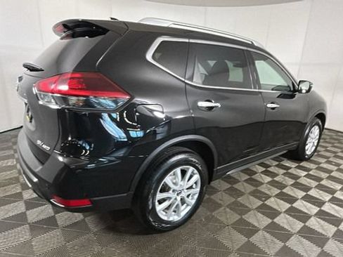 Used 2020 Nissan Rogue SV AWD/4WD image 2
