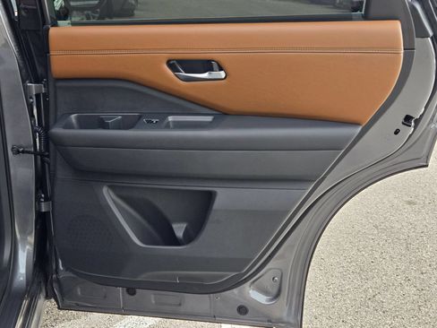 Used 2025 Nissan Pathfinder Platinum w/ Cargo Package FWD image 26