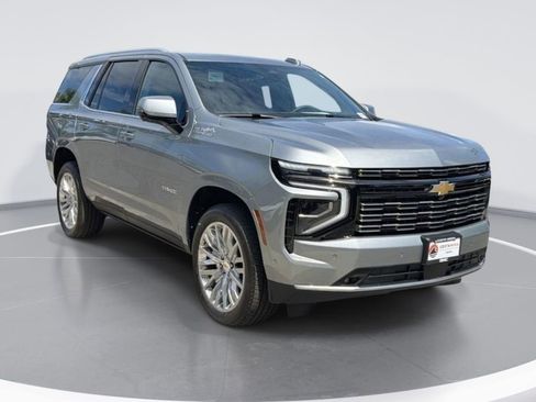 Used 2025 Chevrolet Tahoe High Country AWD/4WD image 1