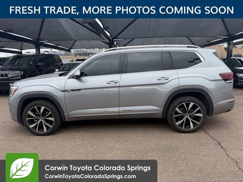 Used 2024 Volkswagen Atlas SEL Premium R-Line image 4