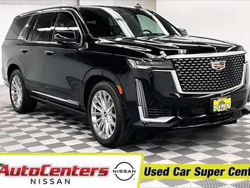 Used 2023 Cadillac Escalade Premium Luxury image 1