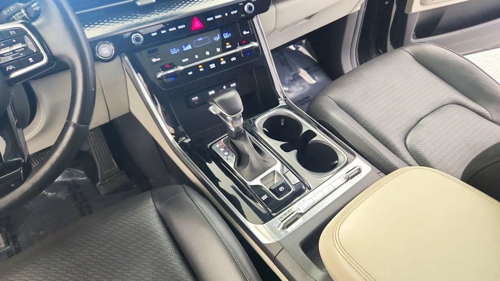 Used 2022 Kia Carnival SX Prestige FWD image 28
