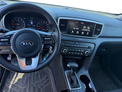 Used 2020 Kia Sportage LX w/ LX Popular Package AWD/4WD image 10