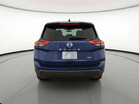 Used 2025 Nissan Rogue SV image 7