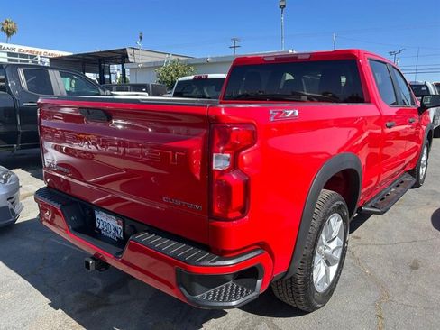 Used 2020 Chevrolet Silverado 1500 Custom w/ Custom Value Package AWD/4WD image 8