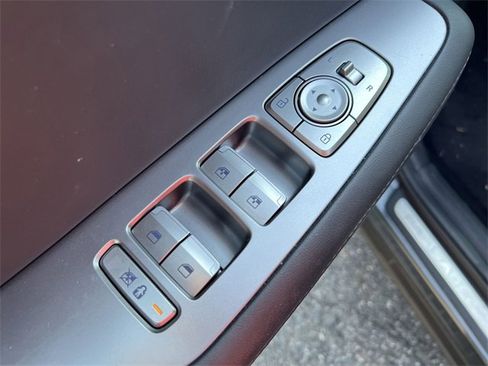 Used 2023 Hyundai Palisade Limited image 13