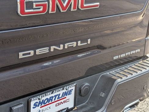 Used 2022 GMC Sierra 1500 Denali w/ Denali Reserve Package image 9