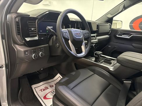 New 2026 GMC Sierra 1500 SLT w/ SLT Premium Plus Package AWD/4WD image 9