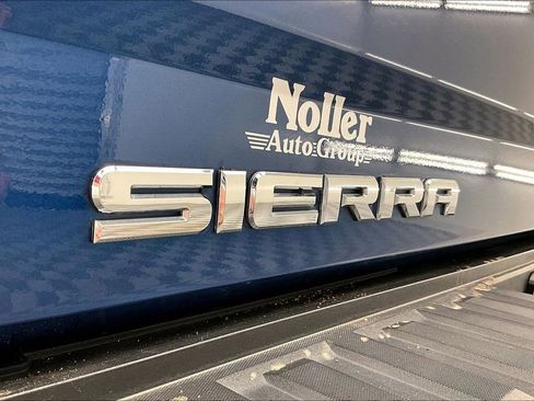 Used 2018 GMC Sierra 1500 SLT image 8