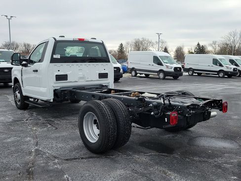 New 2026 Ford F350 XL w/ XL Chrome Package image 3
