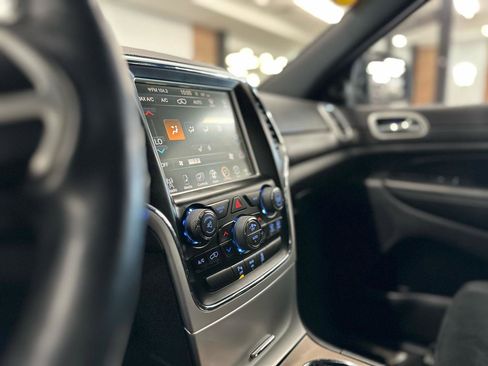 Used 2015 Jeep Grand Cherokee Altitude AWD/4WD image 25